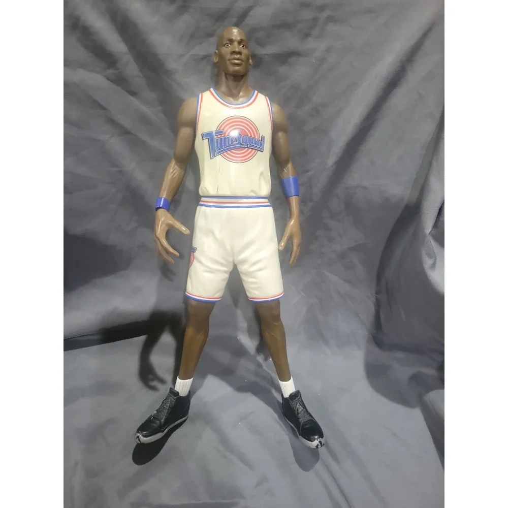 1996 Warner Bros. (WB) Space Jam - Talking Michael Jordan Basketball Figure Doll